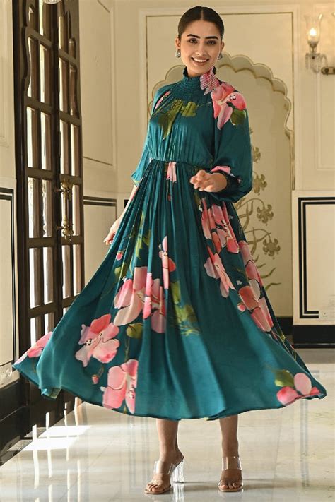 Buy Halter Neck Suit Online at Best Prices – EverBloom