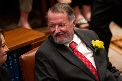 Oregon lawmakers sworn in at Salem Capitol January 2025 - oregonlive.com