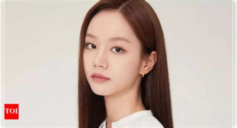Hyeri apologises for her 'personal emotions' amid Ryu Jun Yeol And Han ...