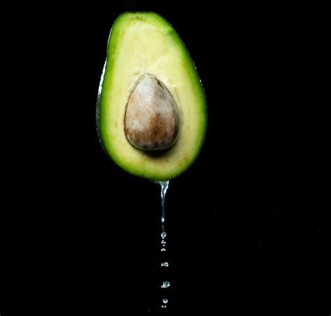 How to Stop Avocados From Turning Brown - 7 Easy Solutions!