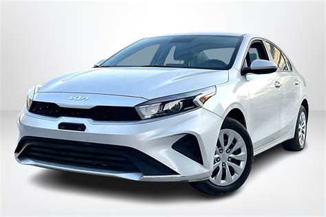 Kia, Forte, 2023 :: Aviso Informador