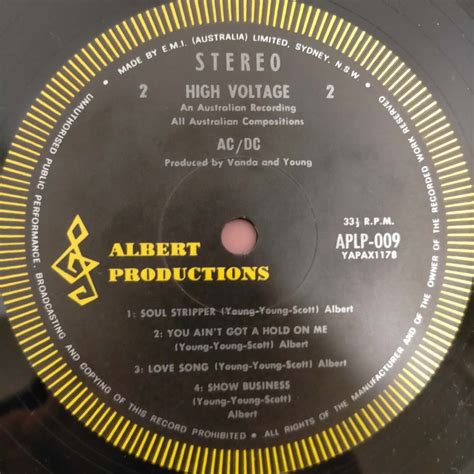 AC/DC HIGH VOLTAGE Vinyl Record EMI Records GUC(s)