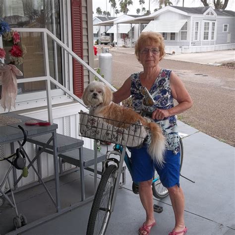 PARK PLACE ESTATES RV RESORT (Harlingen) - Campground Reviews & Photos ...