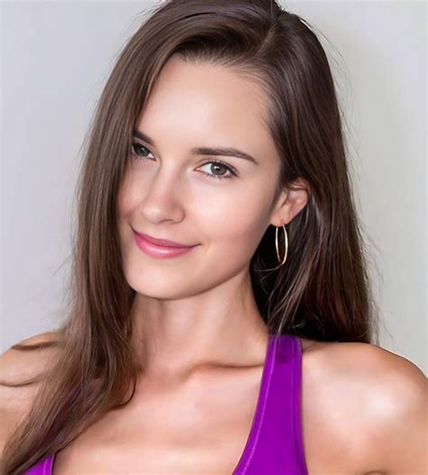 Charlotte Star (Actress) Wiki, Age, Biography, Boyfriend, Net Worth & More