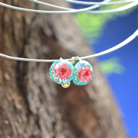Ritzy Sprig Real Dried Flower Earrings – Chic Botanical Style