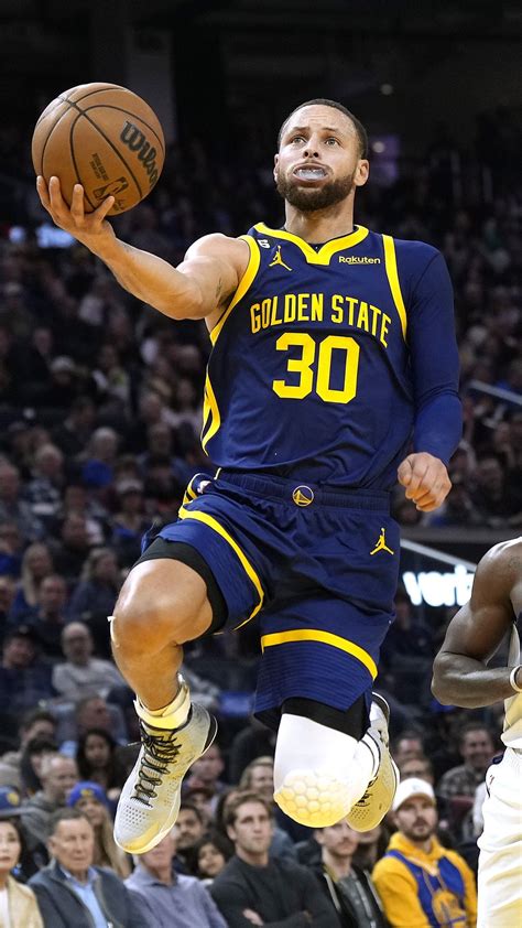 Stephen Curry Golden State Warriors NBA 2024 Wallpaper