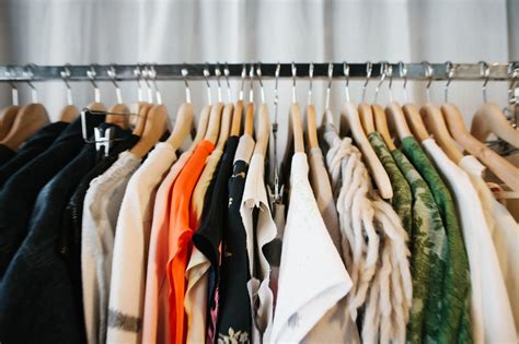 $1500 to level up your work wear | Resale clothing, Clothing subscription boxes, Reselling clothes