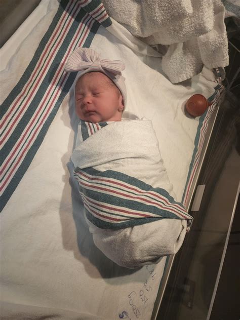 [OC] My daughter was born today, happy manly tears were shed : r/MadeMeSmile