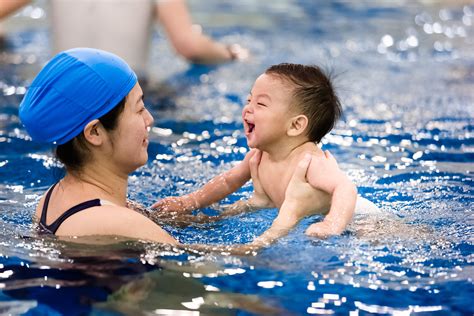 0-2岁 - 艾贝瑞国际亲子游泳中心官网