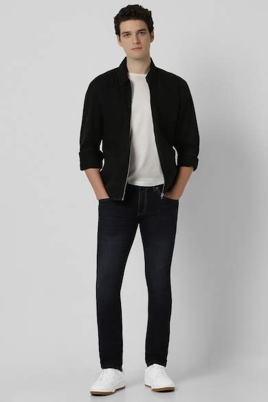 Buy Men Black Light Wash Jeans Online - 39823987 | Peter England