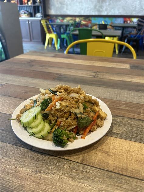 Kacha Thai Market - Royal Oak Michigan Restaurant - HappyCow