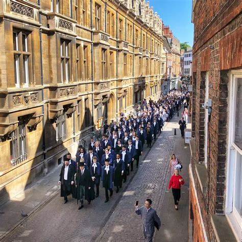 英国大学毕业生薪资水平，剑桥竟然没进前三！ - 知乎