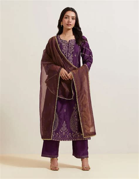 Purple embroidered chanderi silk kurta with pants and shimmer organza ...