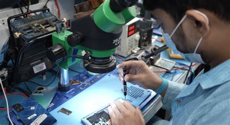 Redefining Recommerce: Inside Cashify’s 80,000 Square Feet Refurbishing ...