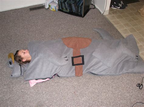 Homemade Tauntaun Bag (Sleeping Bag Mod) : 6 Steps (with Pictures ...