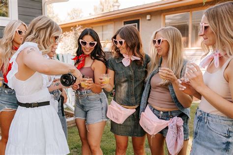 Bachelorette Party for Bride 的图像结果