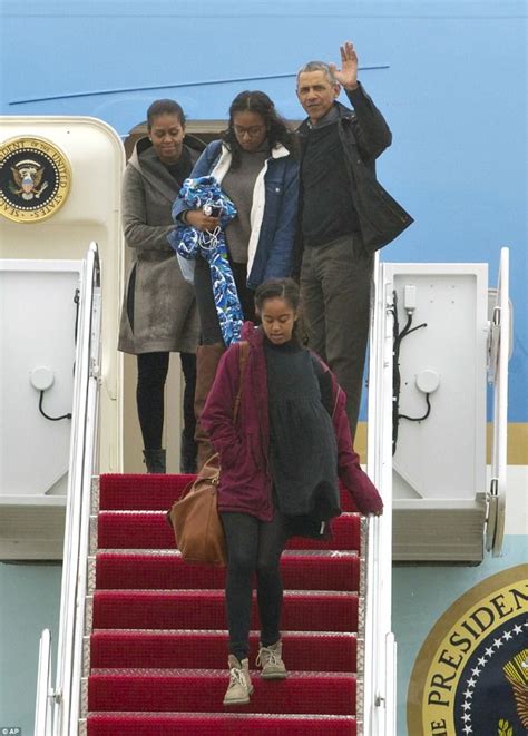 The Obamas Return From Their Last 'First Family' Vacay As Barack's ...