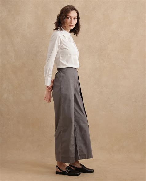 Rareism Women Oipi Grey Cotton Blend Fabric Wide Fit Ankle Length Plai