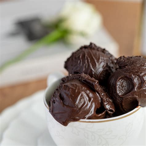 Vegan Double Dark Cocoa | Olivia Creamery Kolkata