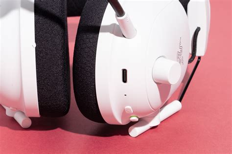 Xbox One Audio Control: Adjusting Game Volume on Your Headset | Robots.net