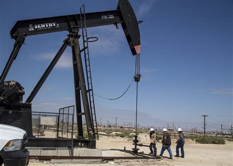 Petroleum Economist: Texas’ Oil And Gas Jobs Recovery On Track ...