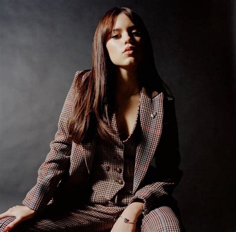 19+ Jenna Ortega Hot Pics: Interesting Facts, Age, Relationship, Height ...