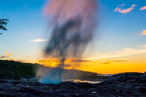 Kauai's Spectacular Spouting Horn Blowhole Adventure | TouristSecrets