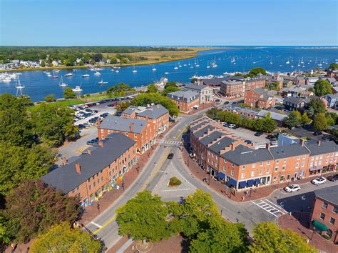 9 Close-Knit Towns To Visit In Massachusetts