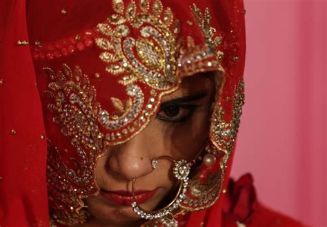 印度新娘不满新郎醉酒参加婚礼 当场退婚并要回嫁妆|新郎|婚礼_新浪新闻