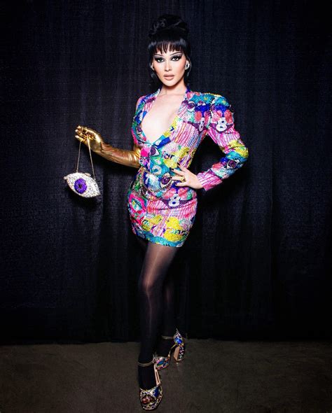 Abigail Beverly Hillz • Kit Kat | Drag Show Chicago