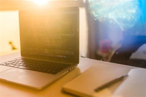 Computer Screen with Pencil Image 的图像结果