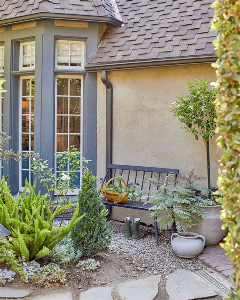 25 Front Patio Ideas for a Welcoming Entrance to Your Home