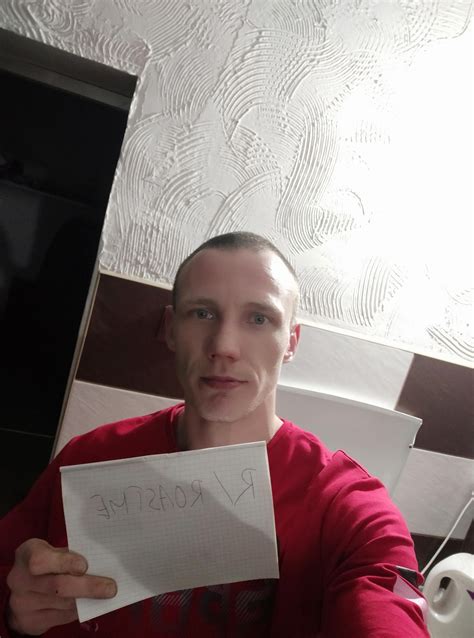 Roast me! I don't know English anyway :D : r/RoastMe
