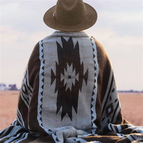 HORIMOTE HOME Boho Aztec Patterned Throw Blanket with Soft Sherpa India ...