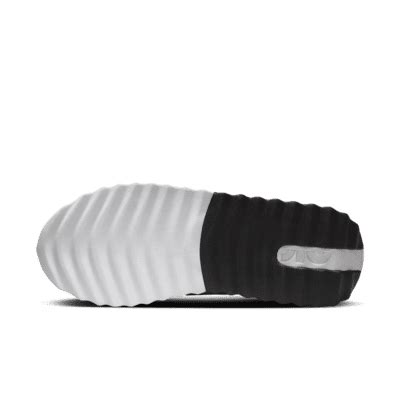 Nike Air Max Dawn SE Men's Shoes. Nike IN