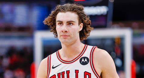 Cameras Catch Josh Giddey Limping After De’Andre Hunter’s Ankle ...