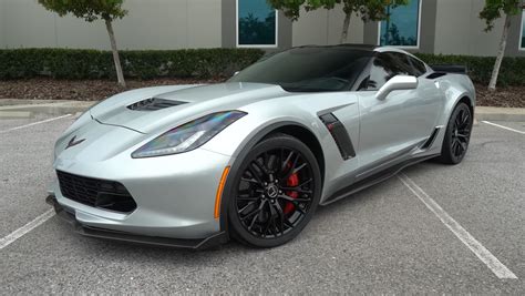 Driving a 720HP C7 Z06 With The Z07 Performance Package