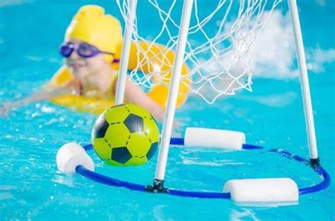 Swimming Pool Games 的图像结果