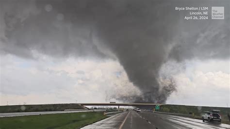 Tornado Death 的图像结果