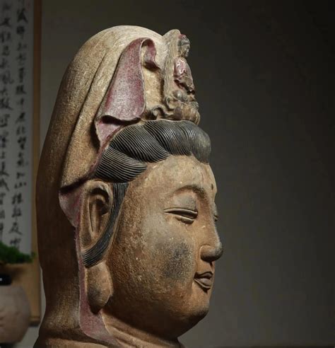 The head of Guanyin Buddha painted in bluestone is 70 meters high and ...