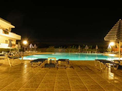 MAYFLOWER APARTMENTS (Tigaki, Kós) - Hotel Reviews & Photos - Tripadvisor