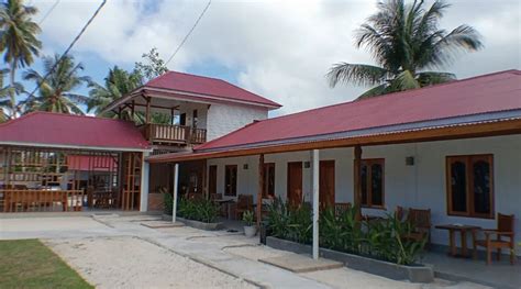 SUZI BEACH HOUSE MENTAWAI (Sipora Jaya) - Inn Reviews, Photos, Rate ...