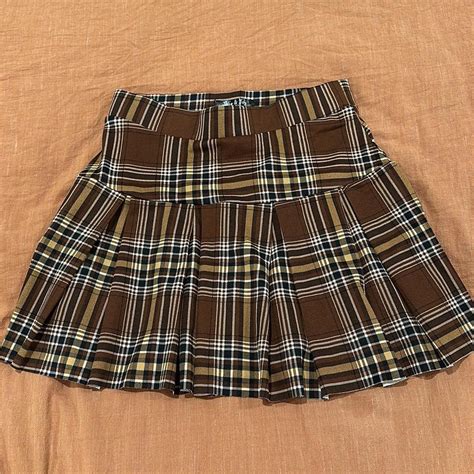 Brown plaid skirt, never worn, great condition - Depop