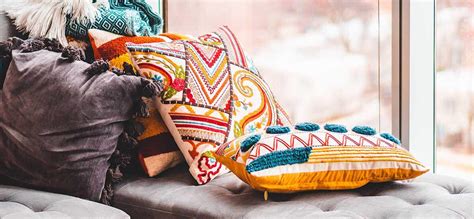 Home Styling Guide: Cushion Trends for 2021 | Goodhomes.co.in