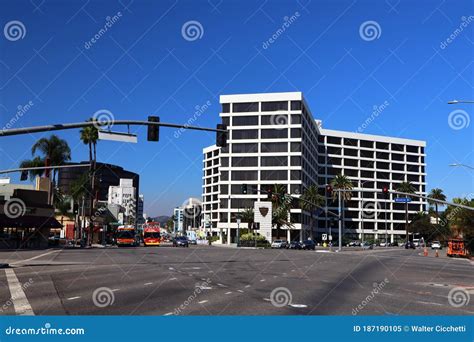 Beverly Hills Sign Located in the Intersection of San Vicente Boulevard ...