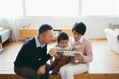 What Grandparents Are Called in Different Languages | Reader's Digest