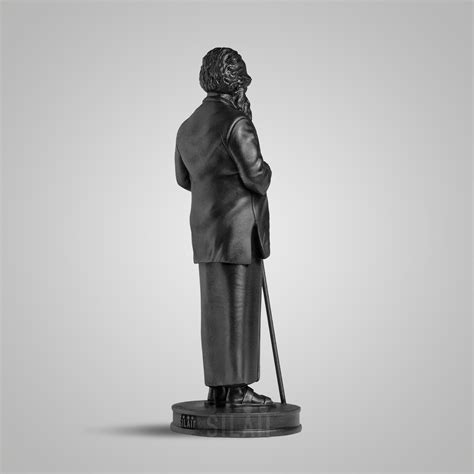 Full Figure Sculpture Of Thanthai Periyar | Buy Now | SILAII.COM