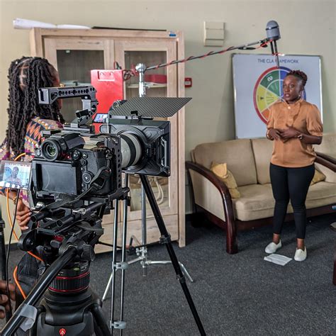 Interview Filming 的图像结果