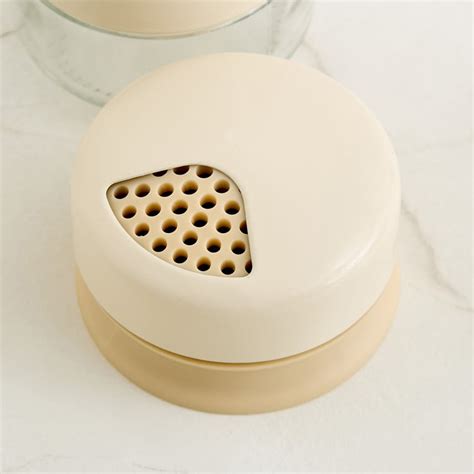 Buy Chefs Pride Kiyun Set of 6 Glass Spice Jars with Metal Stand ...