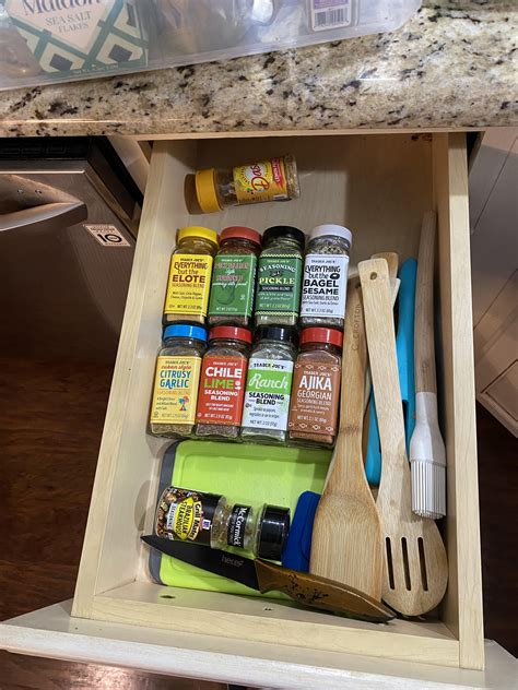 Is it just me? Best garlic powder out there : r/traderjoes